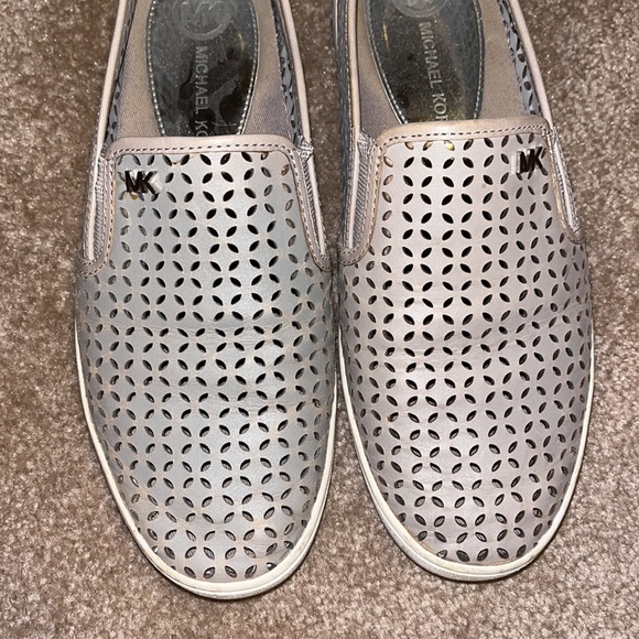 Michael Kors Platform Sneaker - Picture 3 of 3